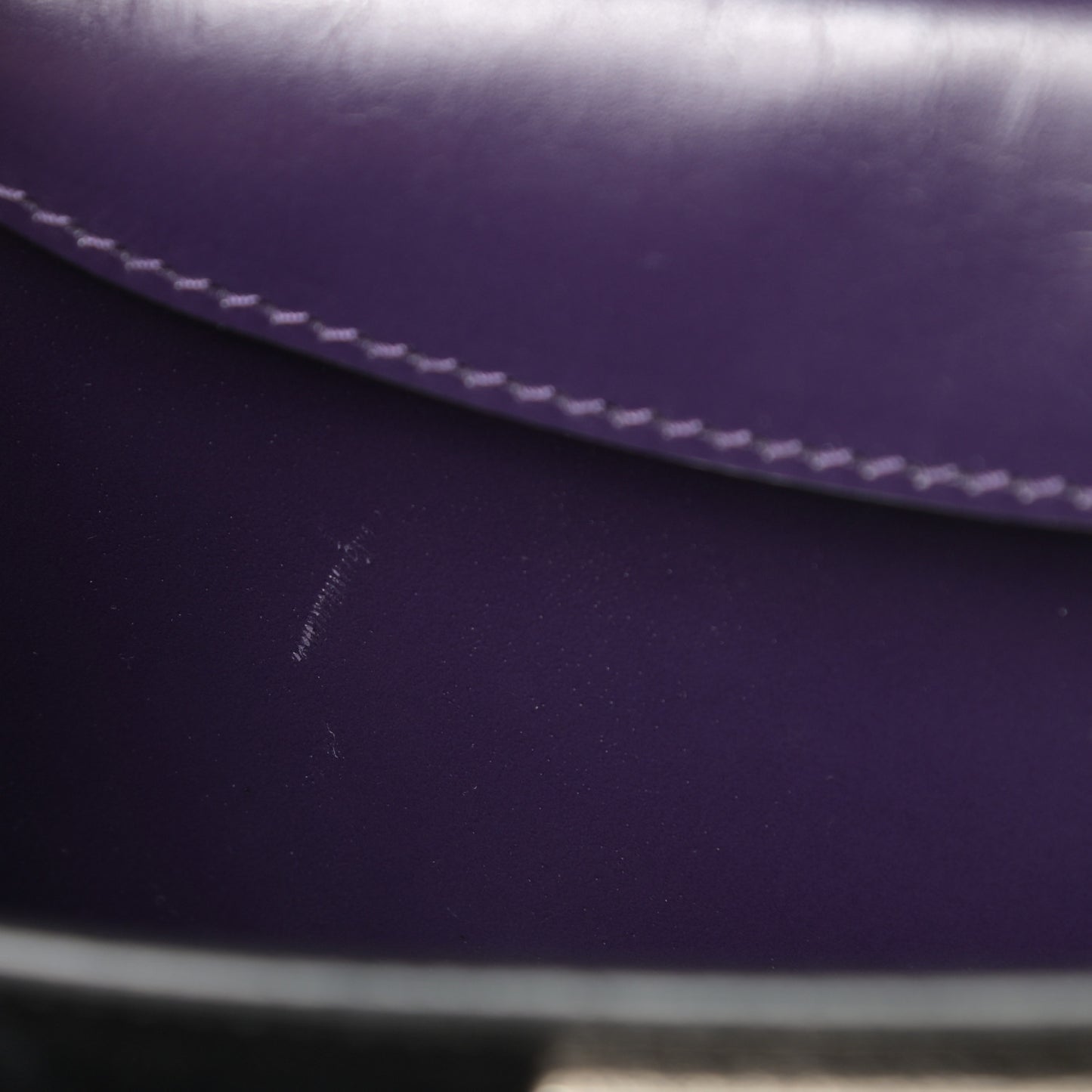 Box Calfskin Shoulder Bag Black Viola