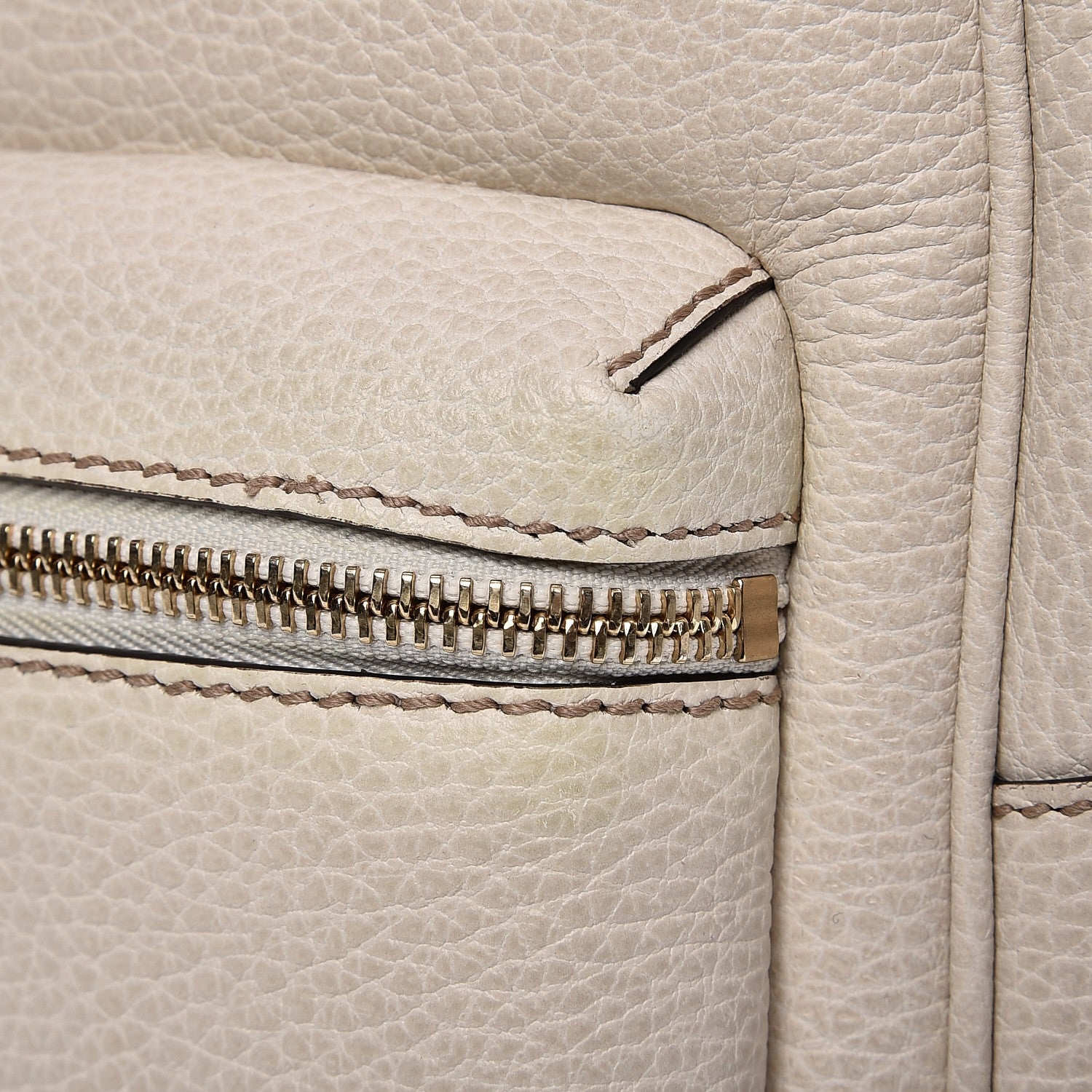 Gucci Pebbled Calfskin Soho Chain Backpack Off White 8 of 9