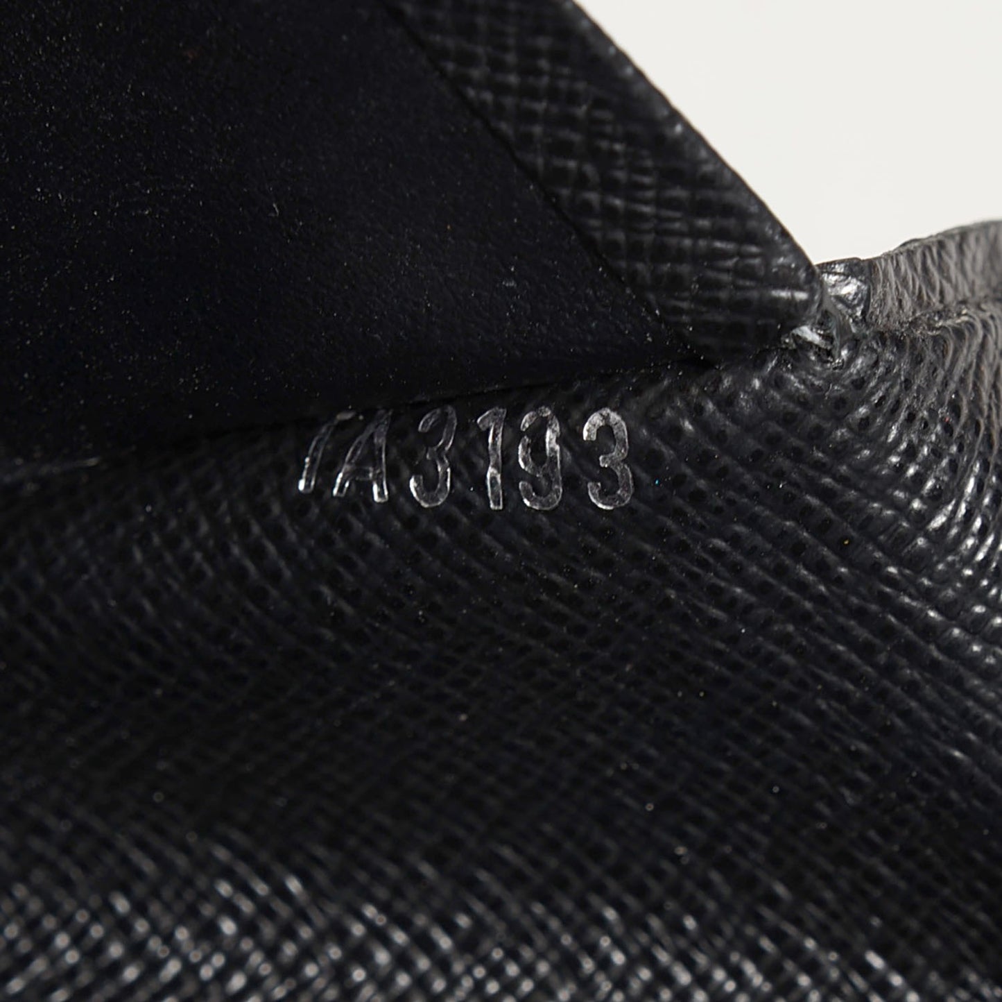Damier Graphite Brazza Wallet