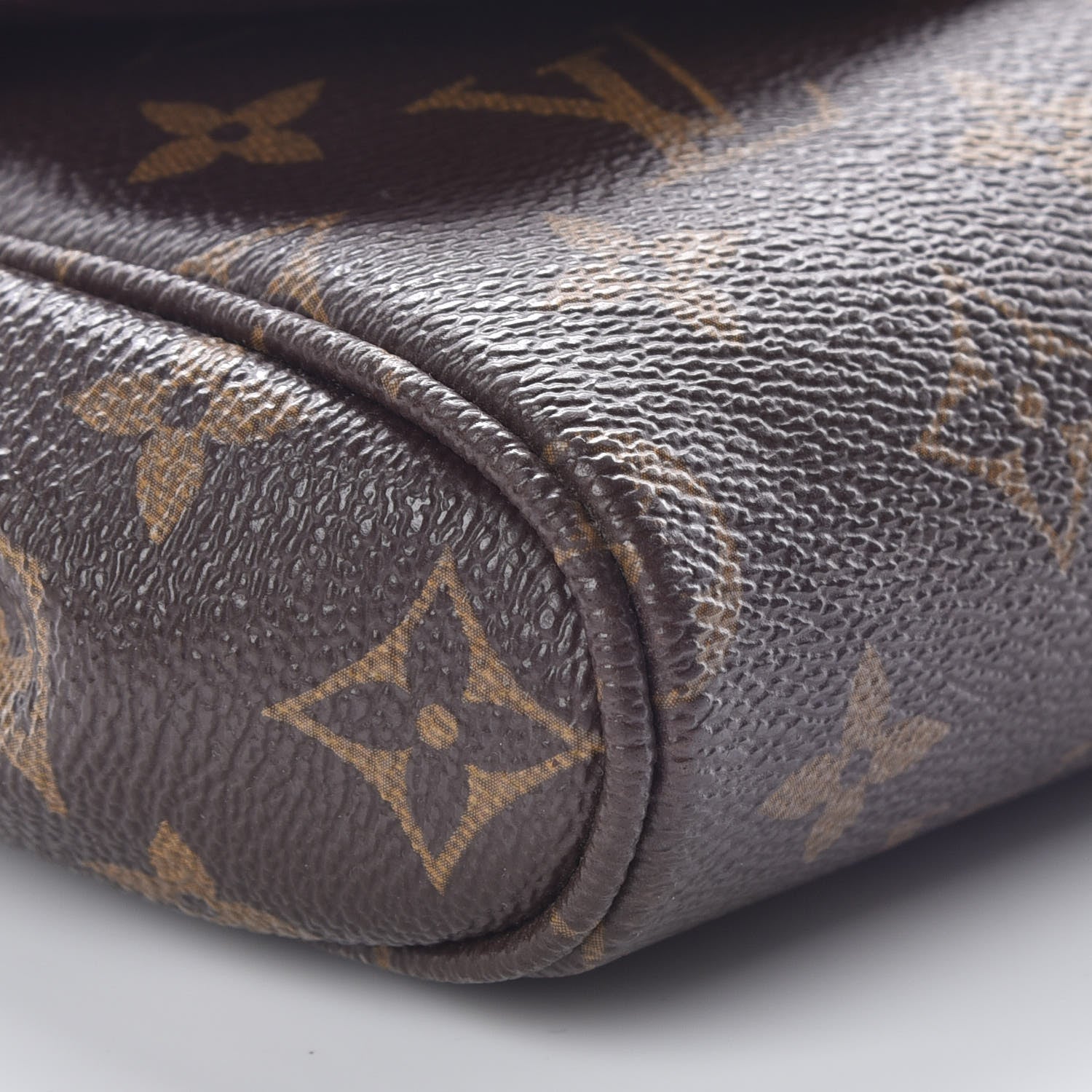 Louis Vuitton Monogram Favorite MM 9 of 9