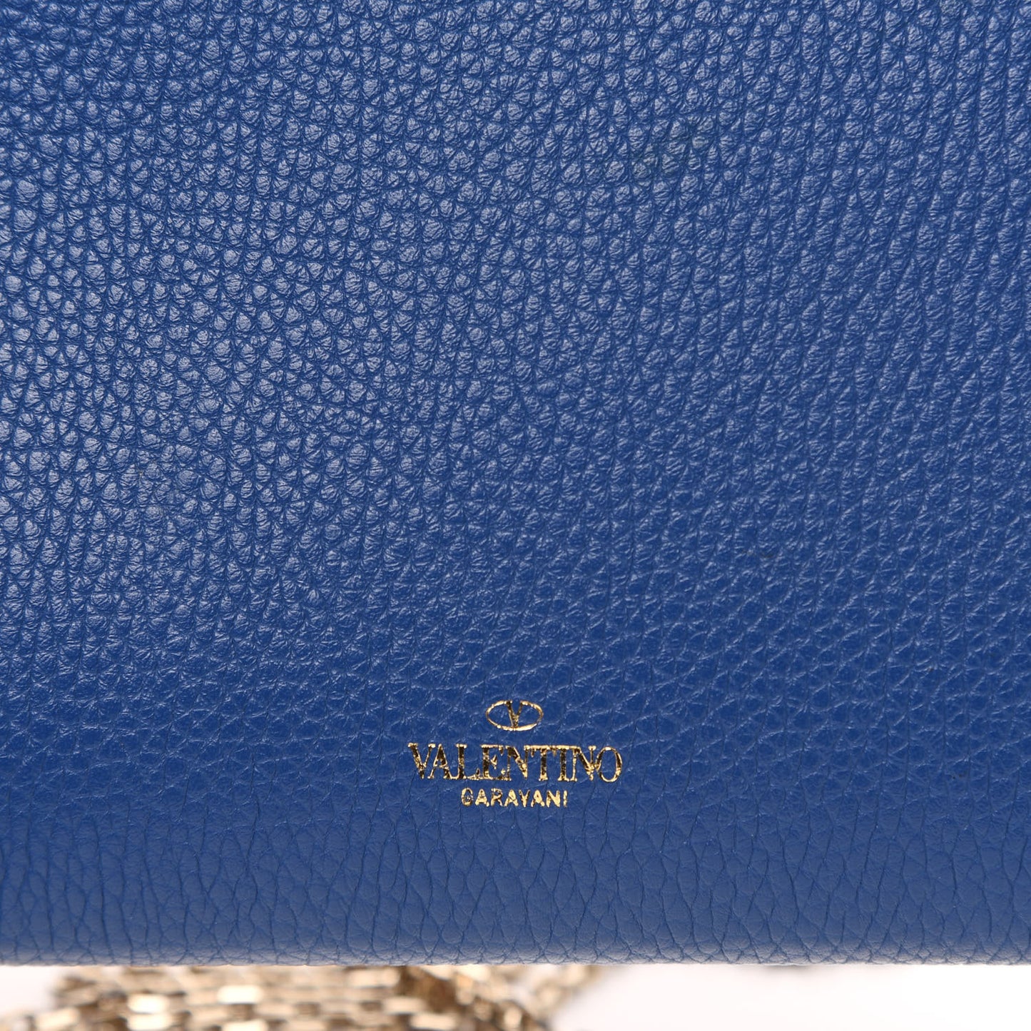 Pebbled Calfskin Rockstud Envelope Wallet On Chain Bag Blu Delft