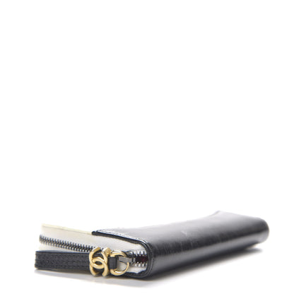 Chanel Aged Calfskin Quilted Small Gabrielle Zip Around Wallet White Black 3 of 12