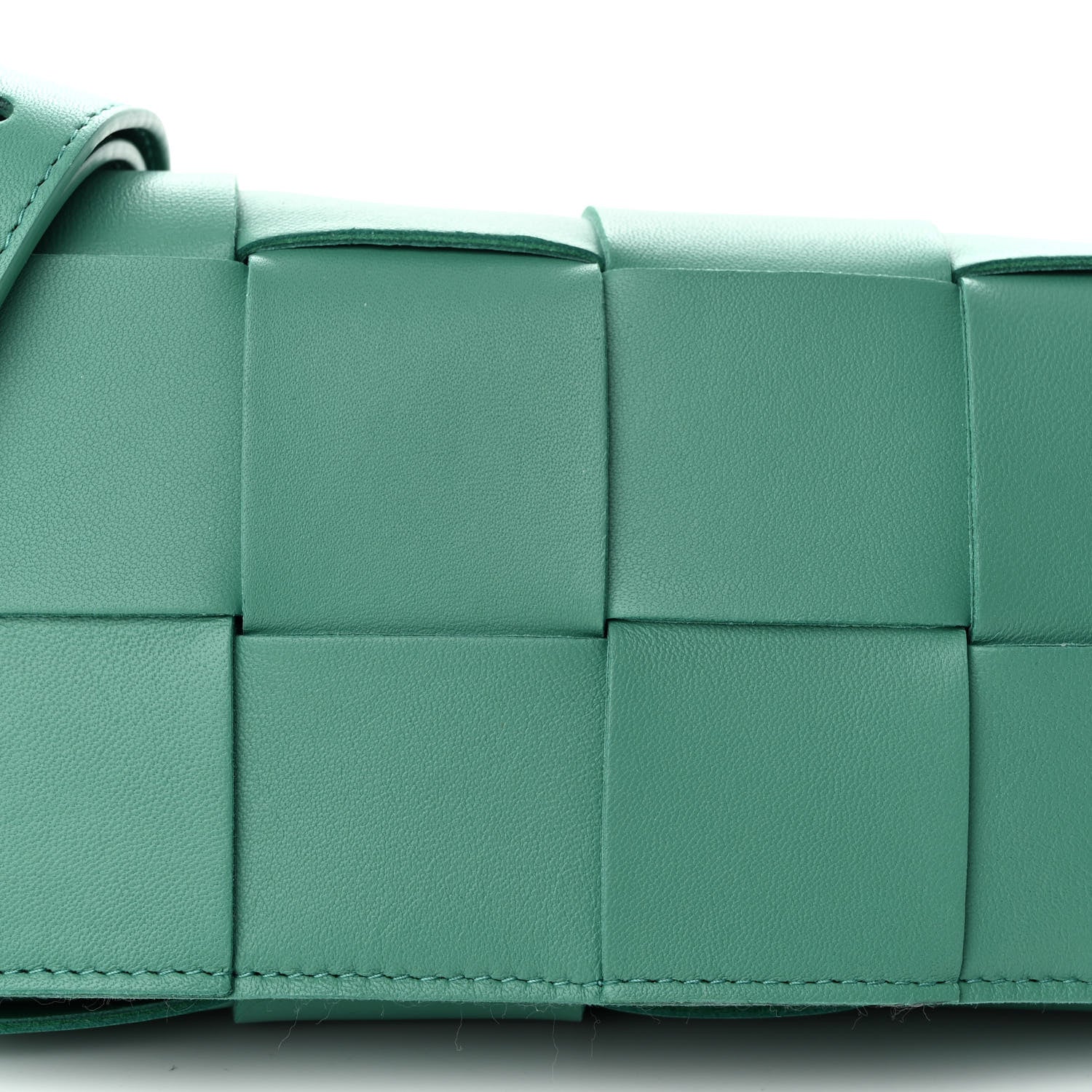 Bottega Veneta Nappa Maxi Intreccio The Belt Cassette Bag Mermaid 7 of 9