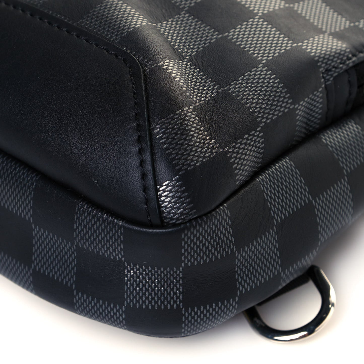 Damier Infini Avenue Sling Bag Onyx Silver
