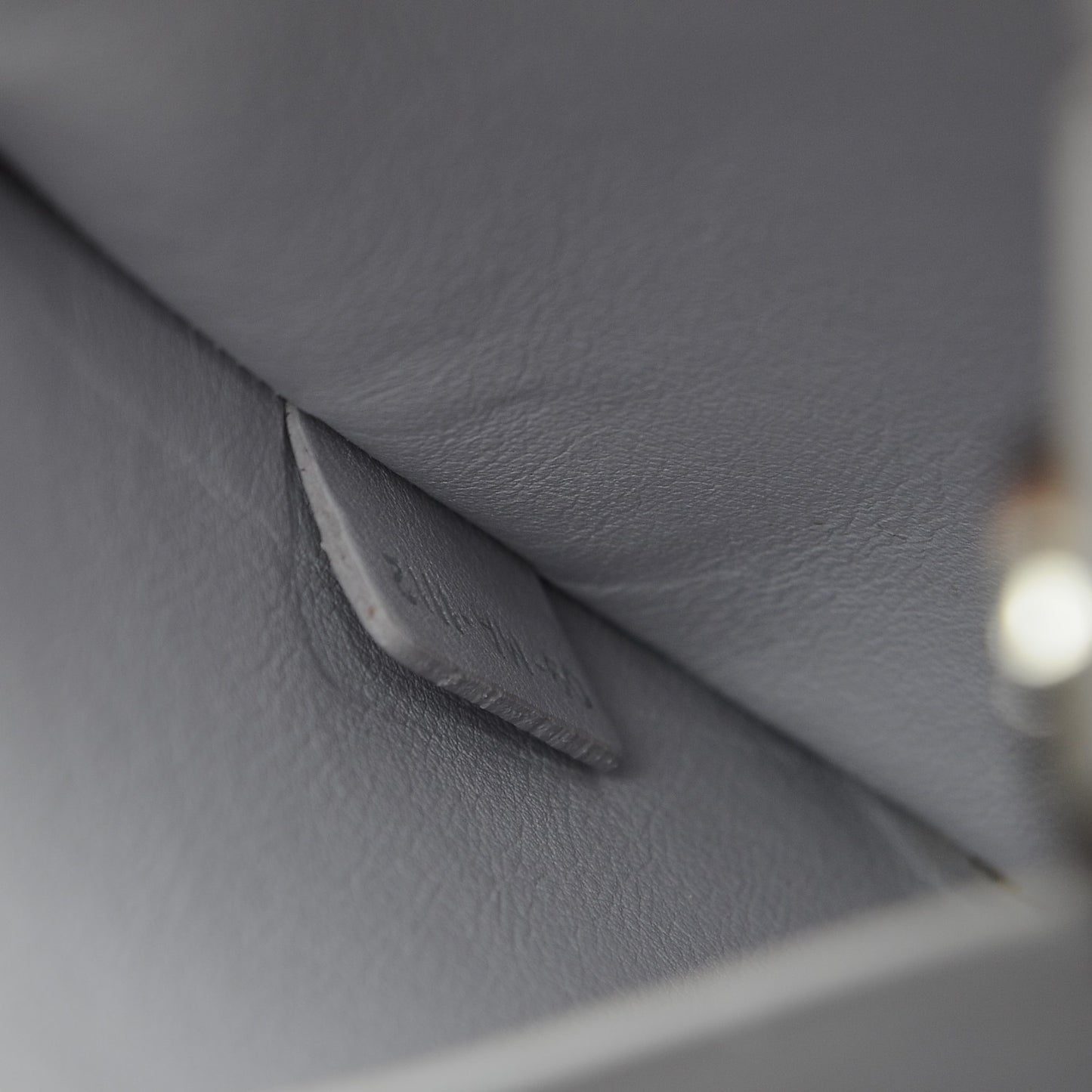 Bullcalf Medium Diorissimo Light Green