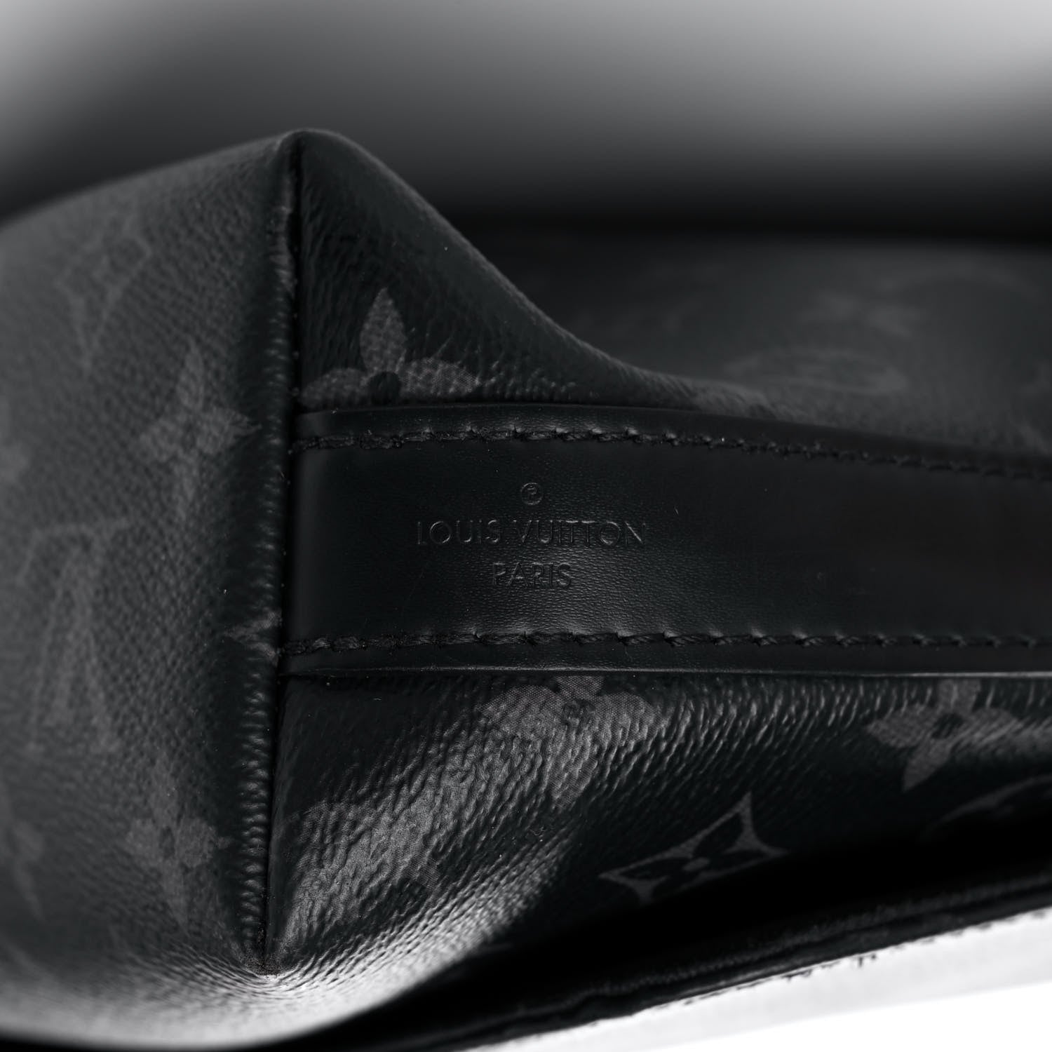 Louis Vuitton Monogram Eclipse District MM 8 of 12