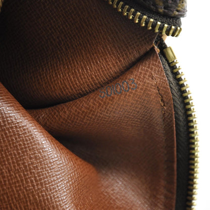 Louis Vuitton Monogram Papillon 26 8 of 8