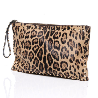 Valentino Garavani Calf Hair Leopard Print Rockstud Zip Wristlet Pouch Leopard 4 of 9