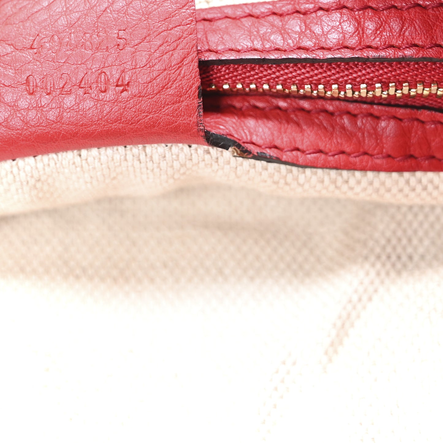 Pebbled Calfskin Large Soho Hobo Tabasco Red