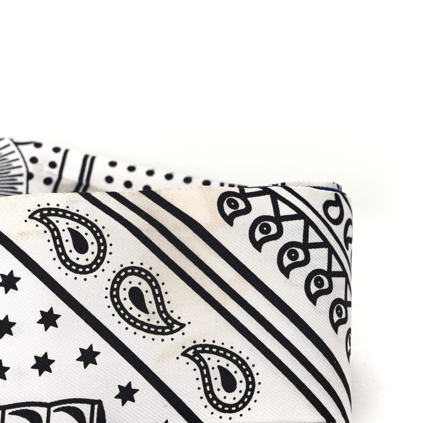 Silk Eperon d'Or Cut Twilly White Marine Black