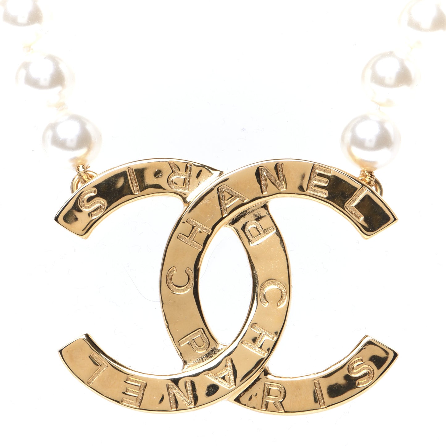 Pearl CC Paris Button Short Necklace Gold
