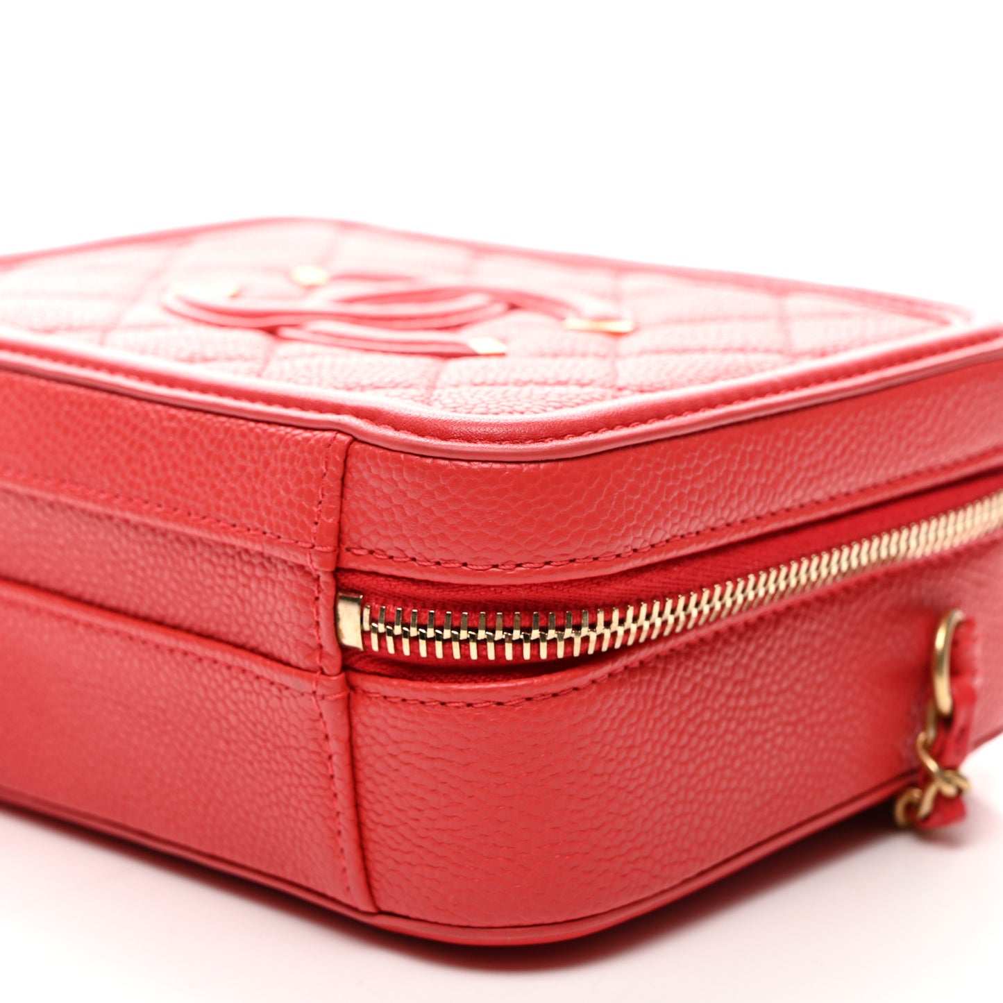 Caviar Quilted Small CC Filigree Vanity Case Coral