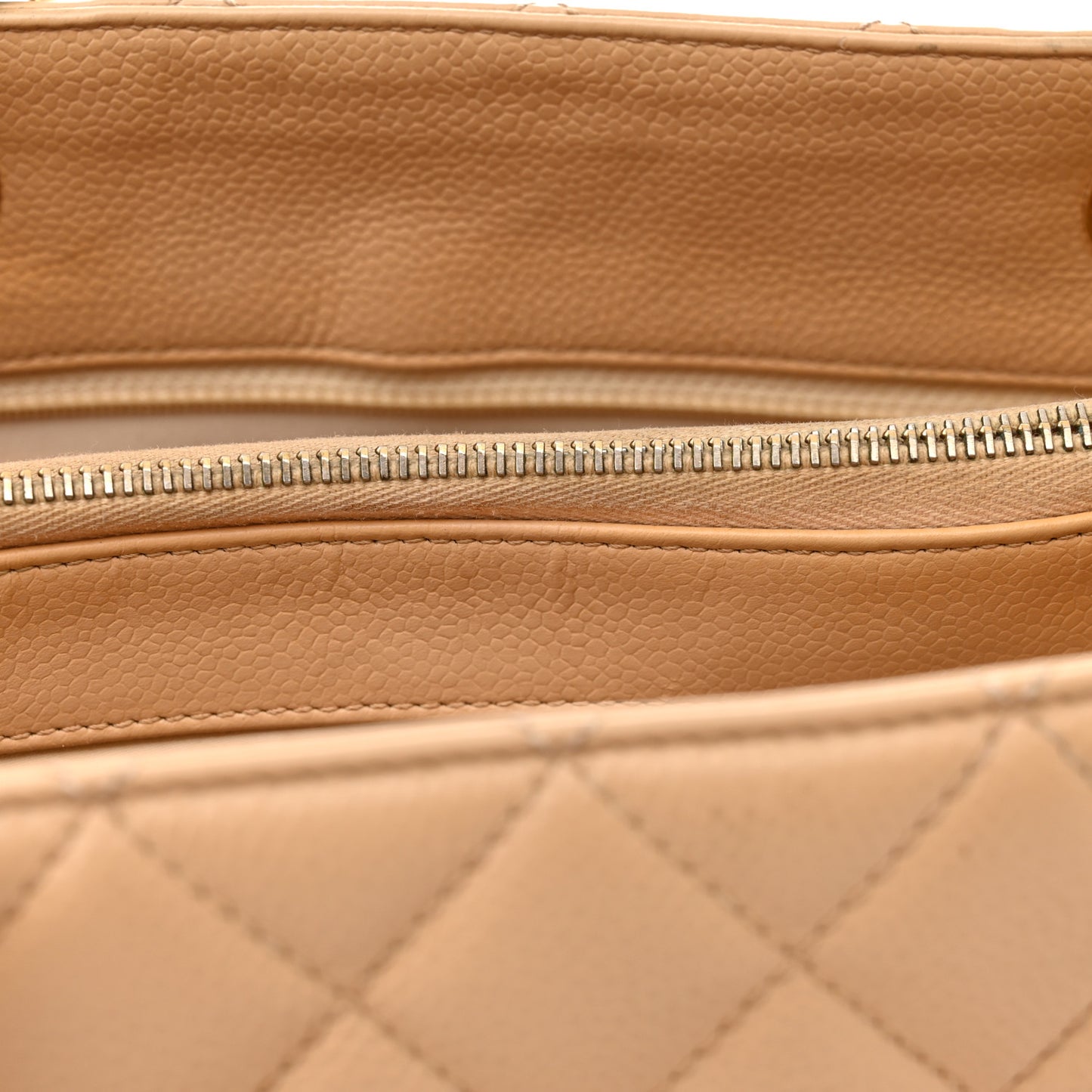 Caviar Quilted Grand Shopping Tote GST Beige Clair