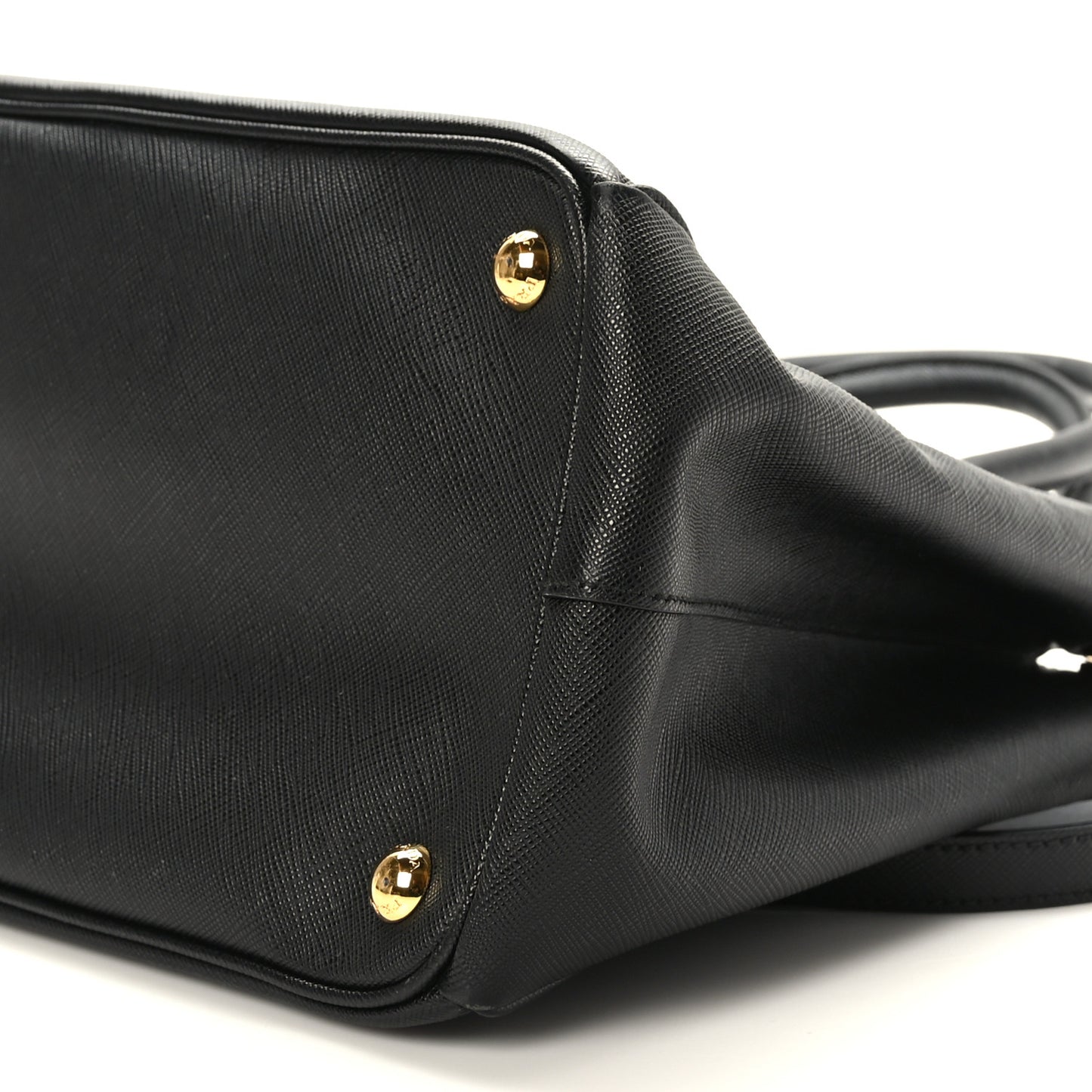 Saffiano Medium Galleria Double Zip Tote Black