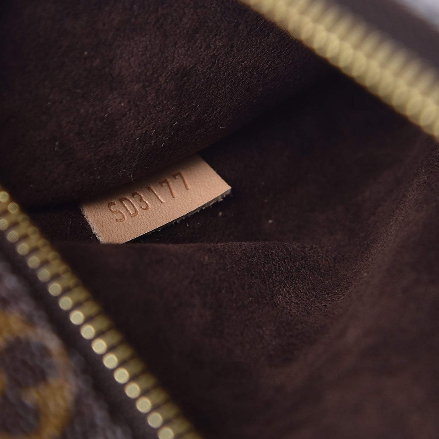 Monogram Pochette Metis
