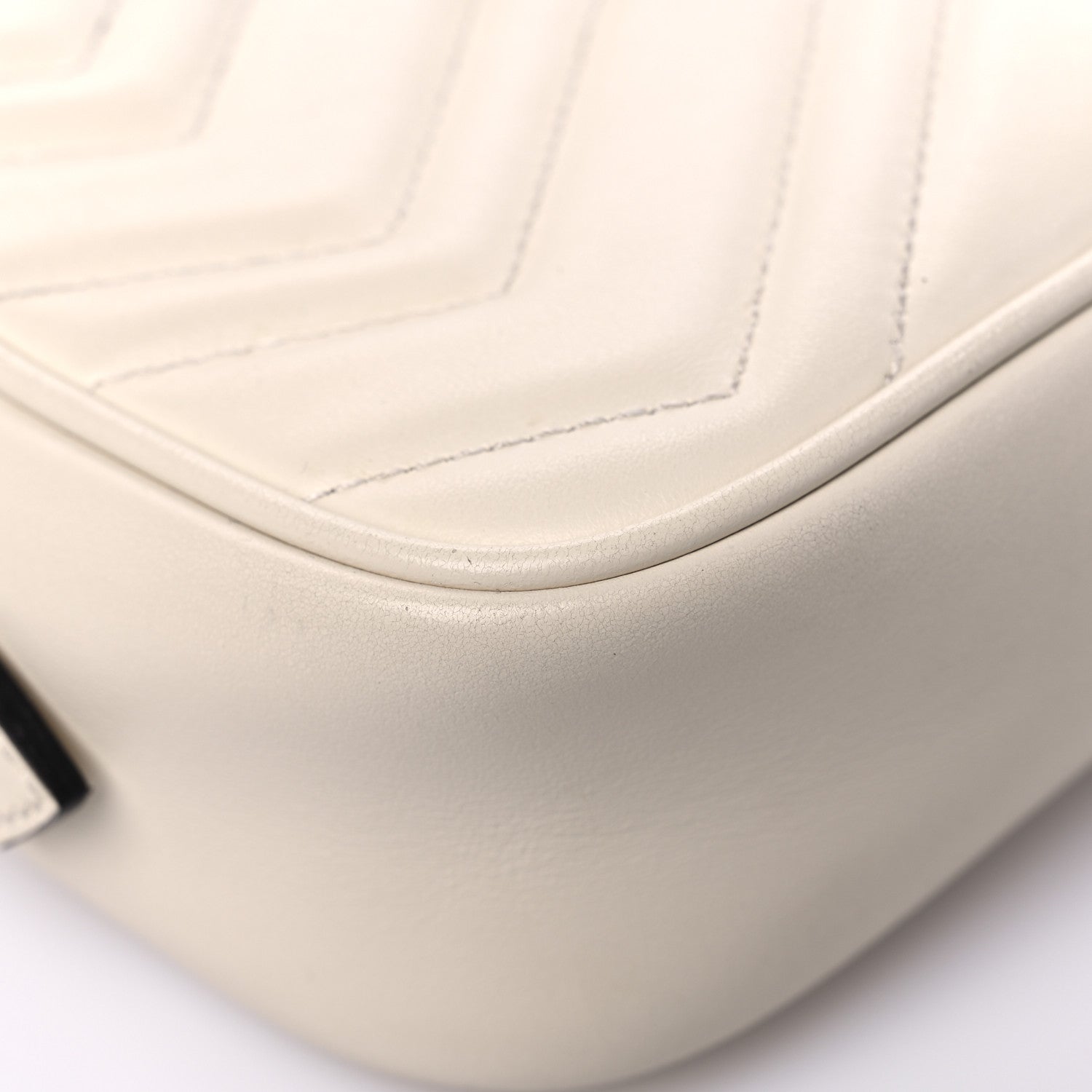Gucci Calfskin Matelasse Mini GG Marmont Chain Shoulder Bag White 9 of 14