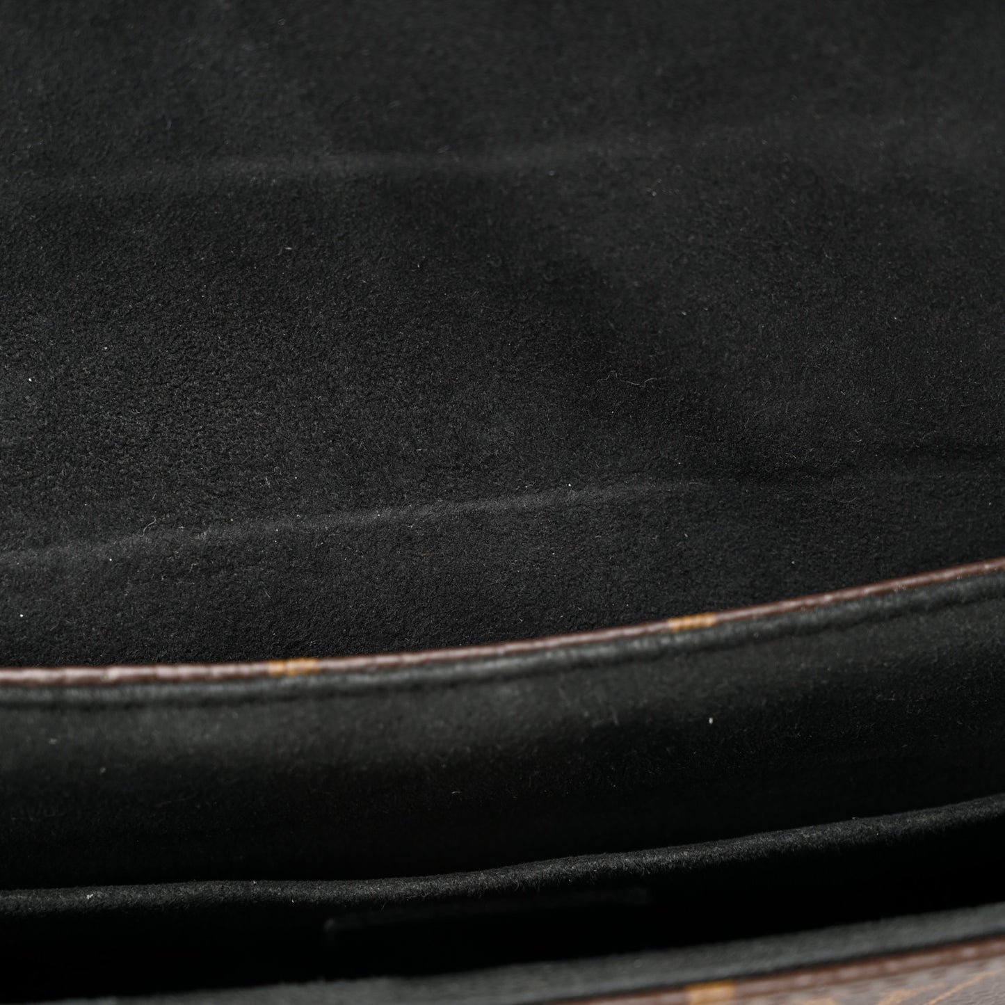Monogram Locky BB Black