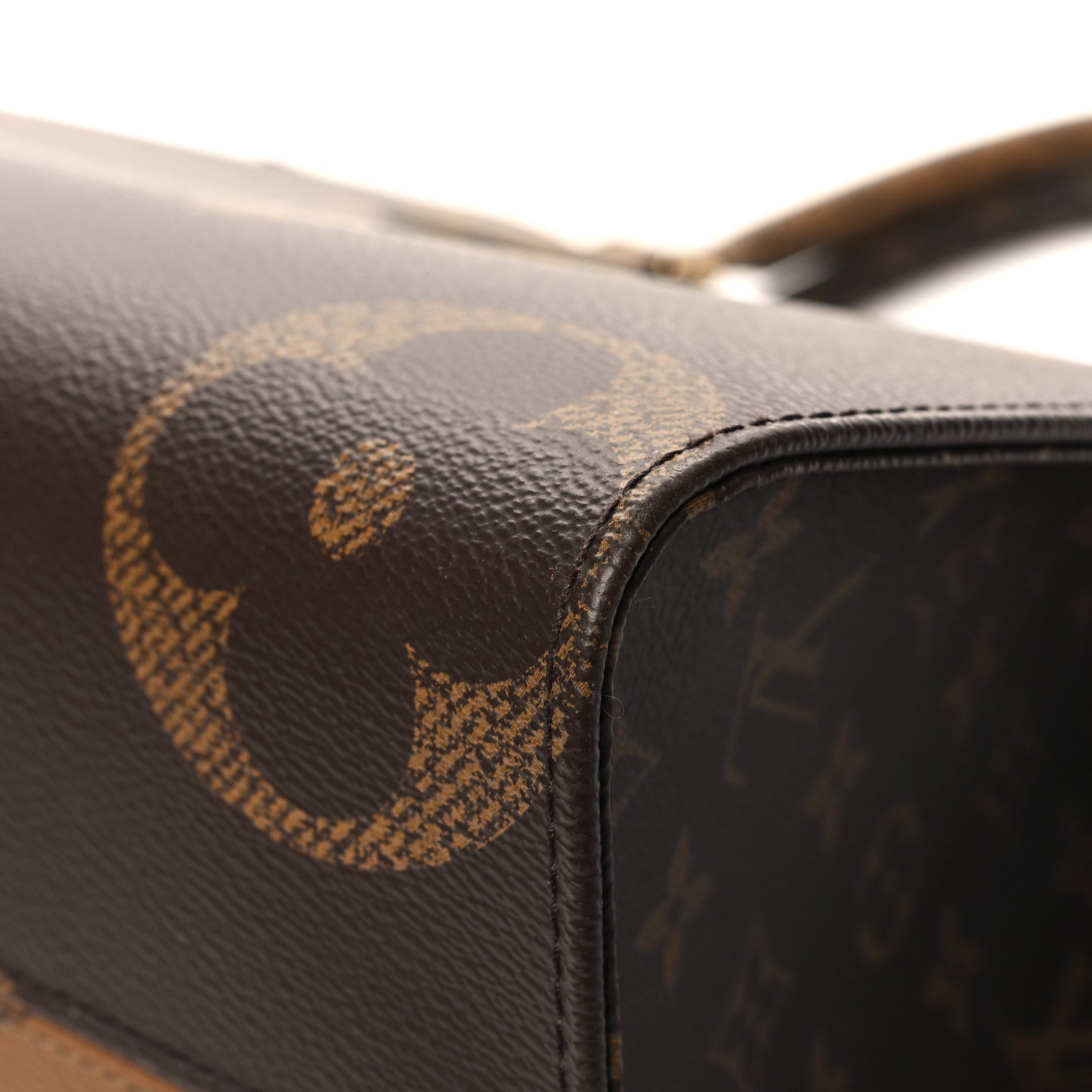 Louis Vuitton Reverse Monogram Giant Onthego MM 9 of 12