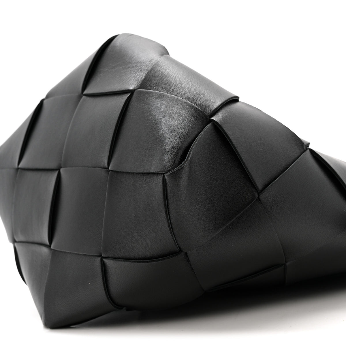 Nappa Maxi Intrecciato Clasp Bucket Bag Black