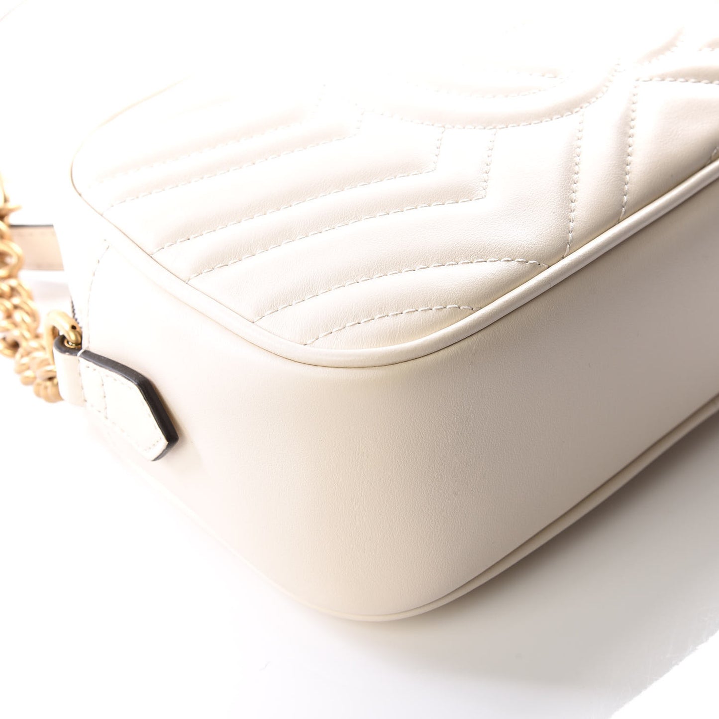 Calfskin Matelasse Small GG Marmont Chain Shoulder Bag White
