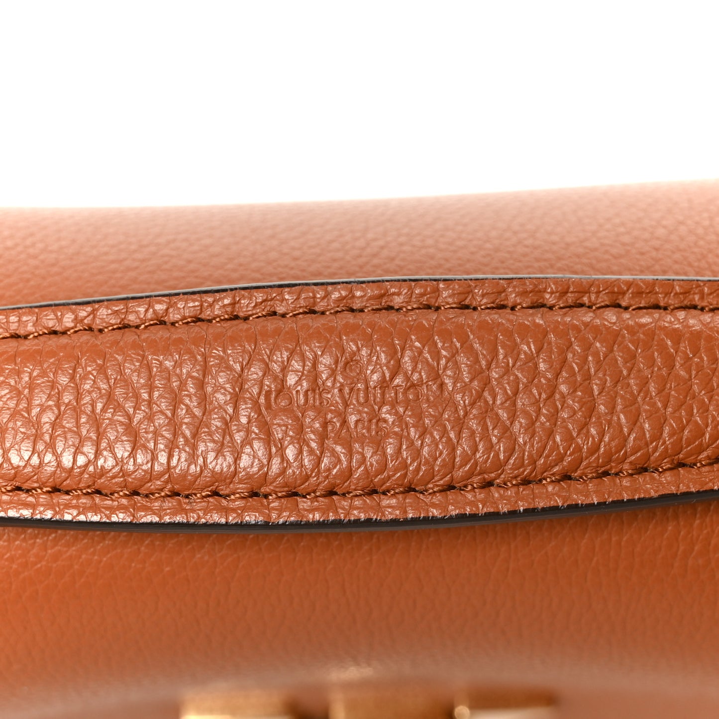 Grained Calfskin Lockme Oxford Cognac