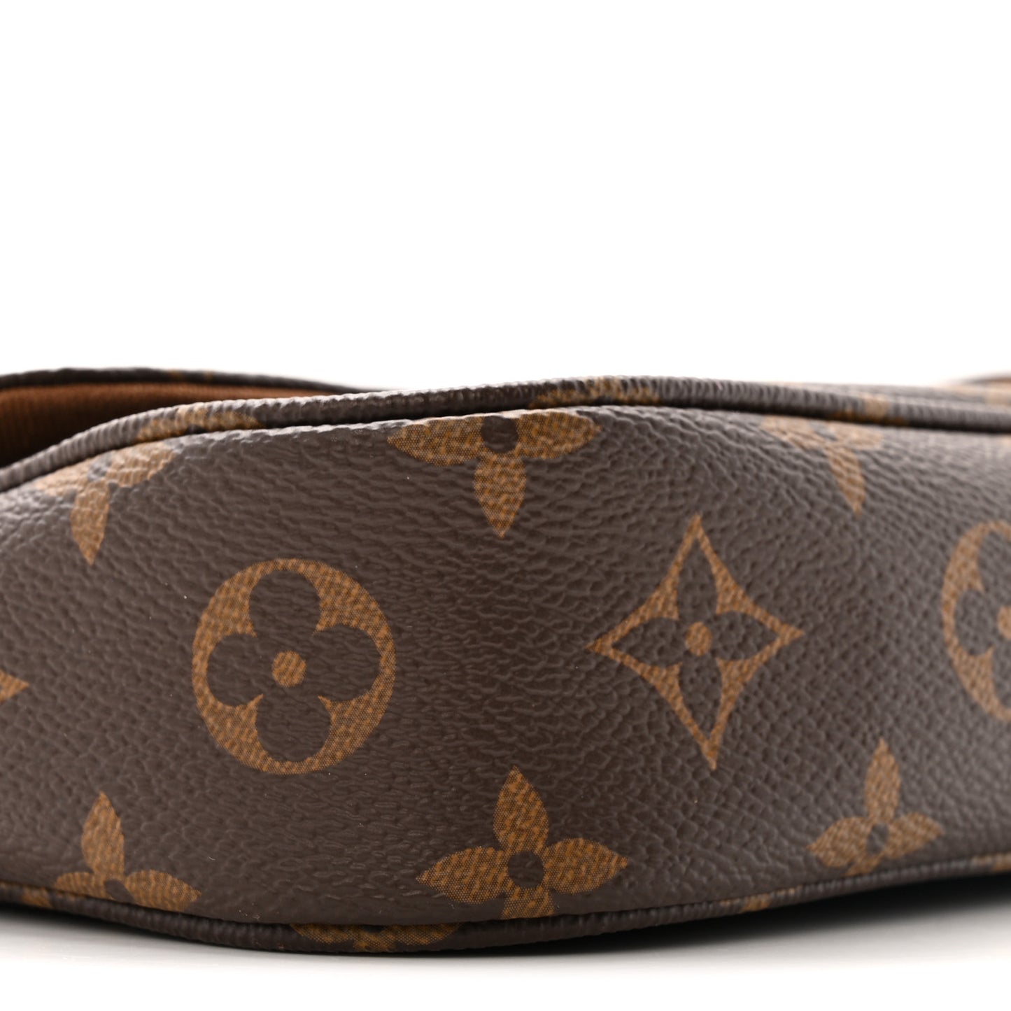 Monogram Ivy Wallet On Chain