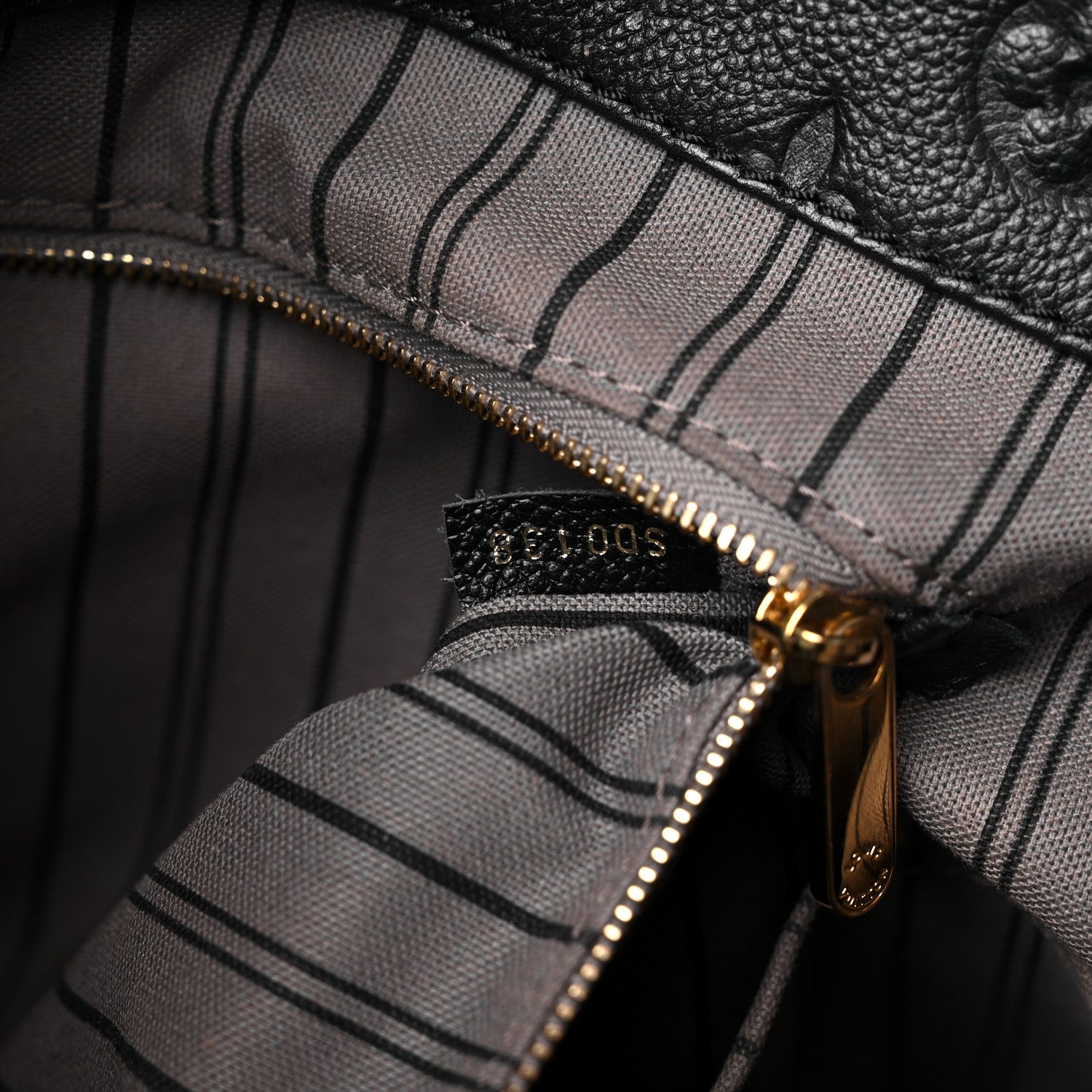 Louis Vuitton Empreinte Artsy MM Black 7 of 12