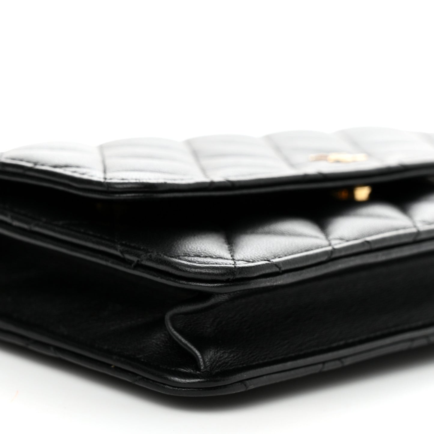 Lambskin Quilted Wallet On Chain WOC Black
