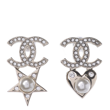 Chanel Crystal Pearl Charming Winter CC Star Heart Earrings Gold 1 of 3