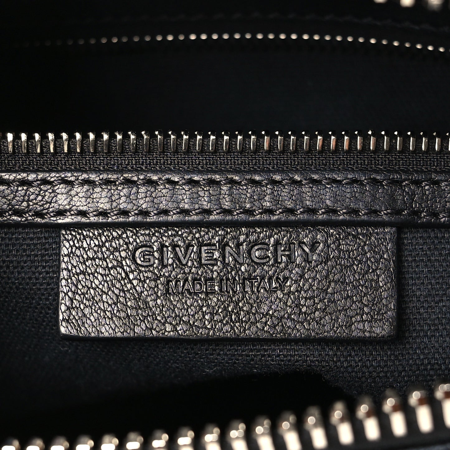 Sugar Goatskin Small Antigona Black