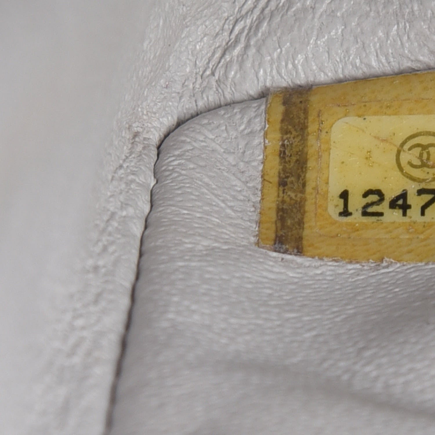 Chanel Aged Calfskin Quilted 2.55 Reissue 225 Flap White 8 of 10