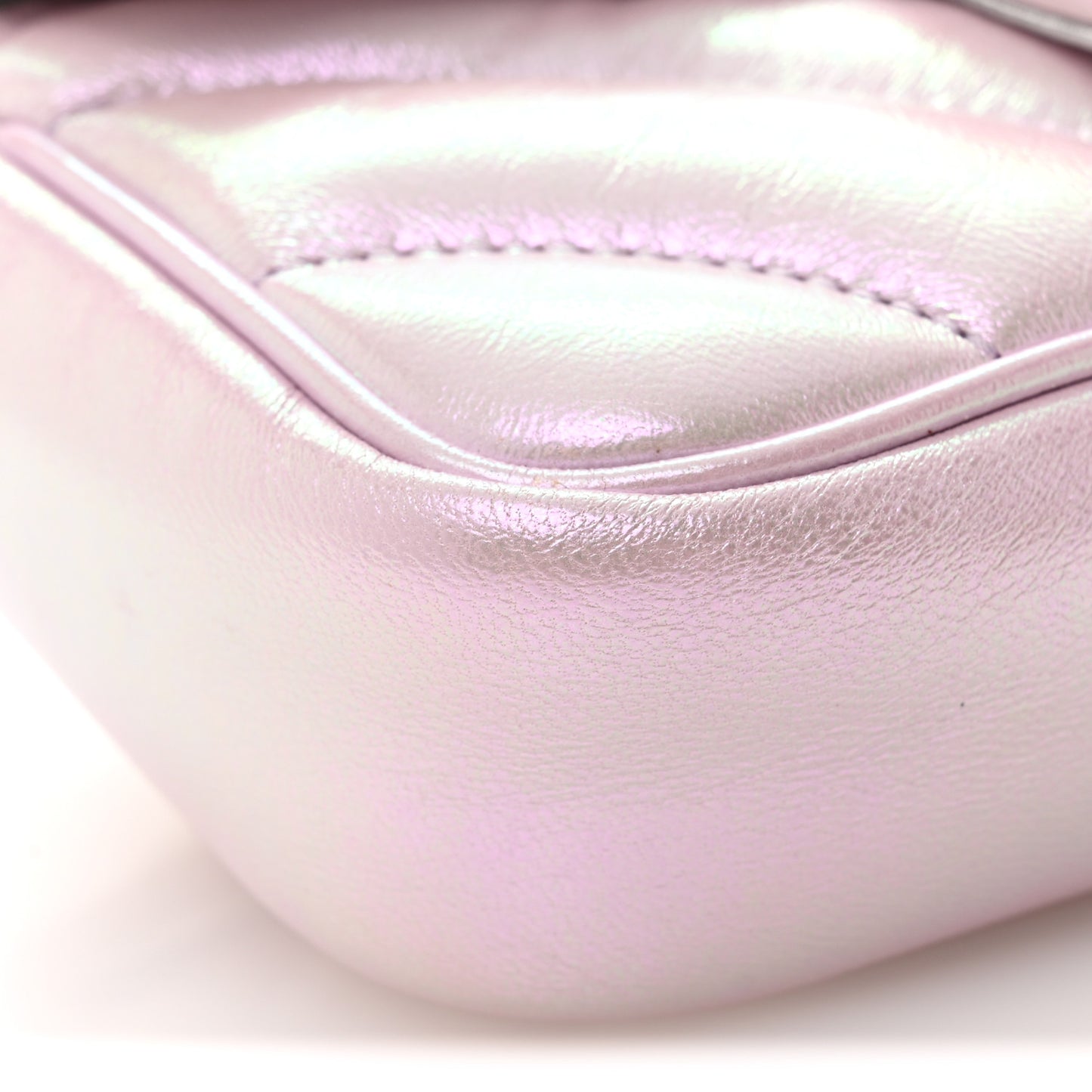 Iridescent Nappa Chevron Matelasse Super Mini GG Marmont Shoulder Bag Iridescent Escape Pink