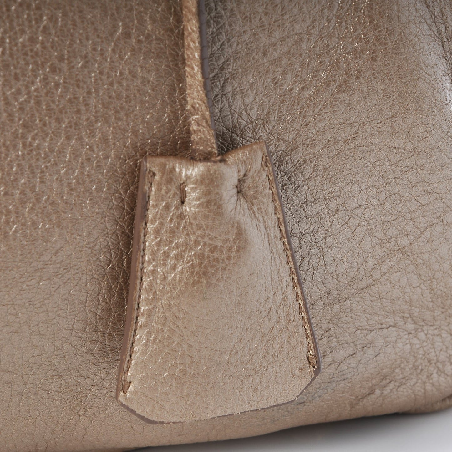 Metallic Vitello Daino Bauletto Gold