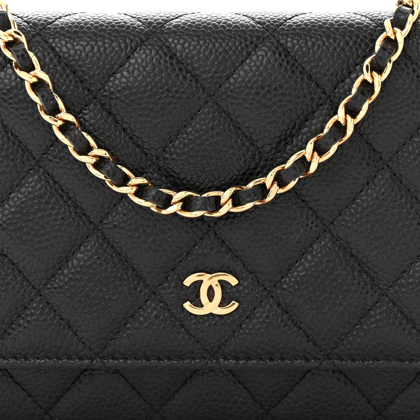 Caviar Quilted Wallet on Chain WOC Black