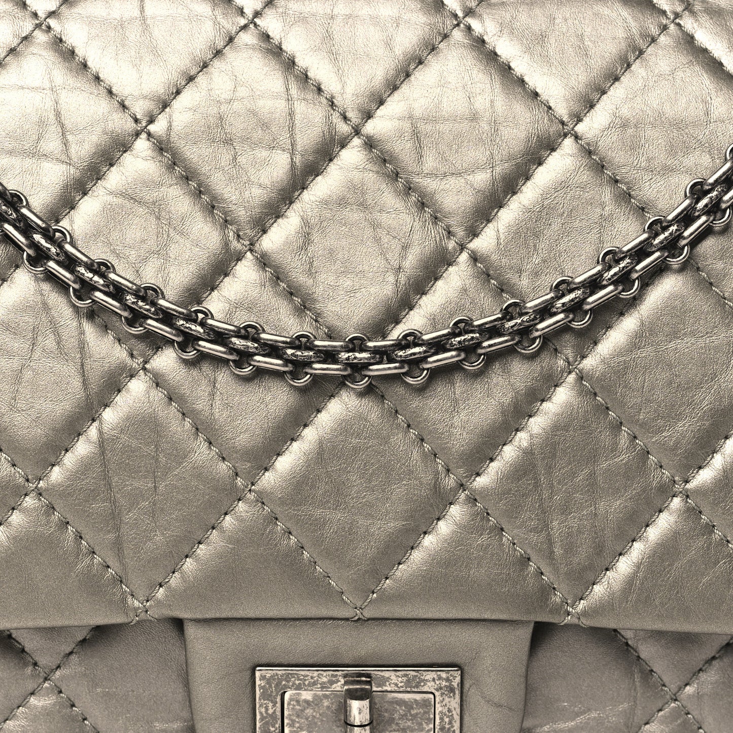 Metallic Aged Calfskin Quilted 2.55 Reissue 227 Flap Light Gold