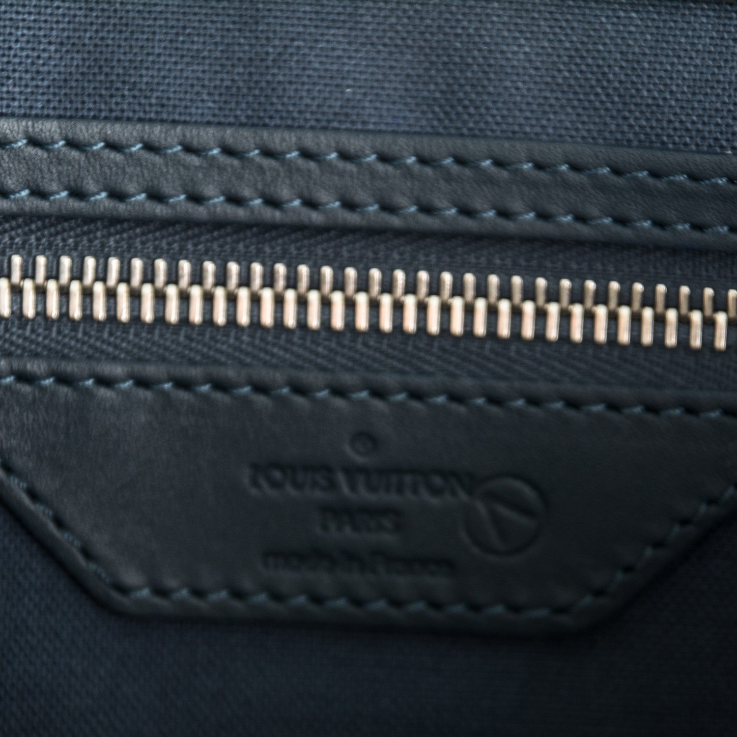 Louis Vuitton Damier Ebene Herald 6 of 7