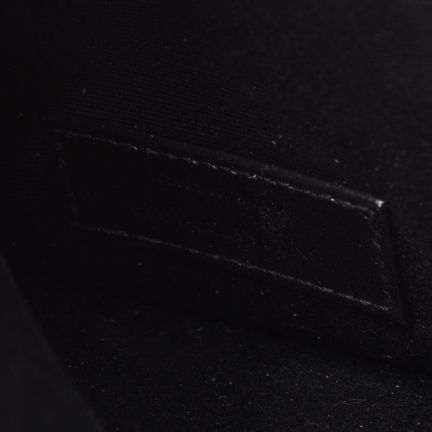 Saint Laurent Grain De Poudre Uptown Pouch Crema Soft 7 of 9