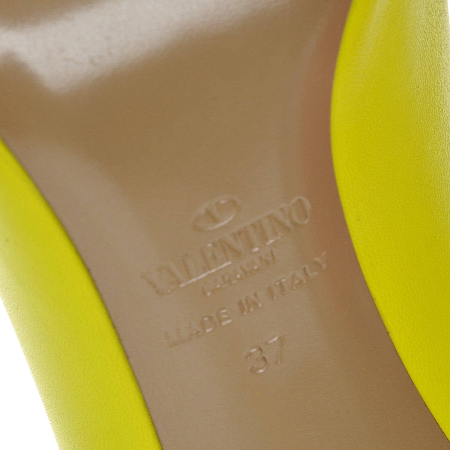 Valentino Garavani Matte Calfskin Rockstud New Plain 100mm Pumps 37 Yellow 6 of 13