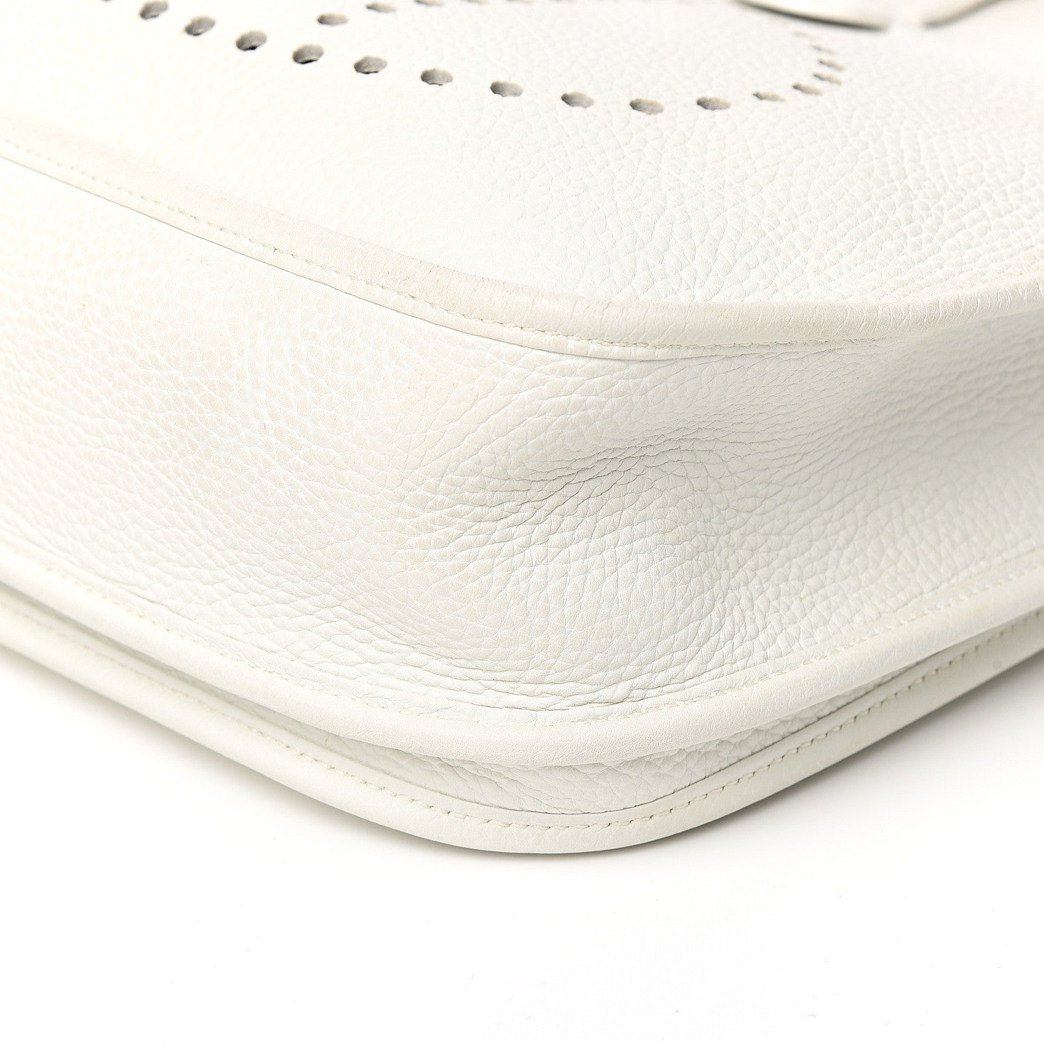 Hermes Taurillon Clemence Amazone Evelyne III PM White Mykonos 9 of 11