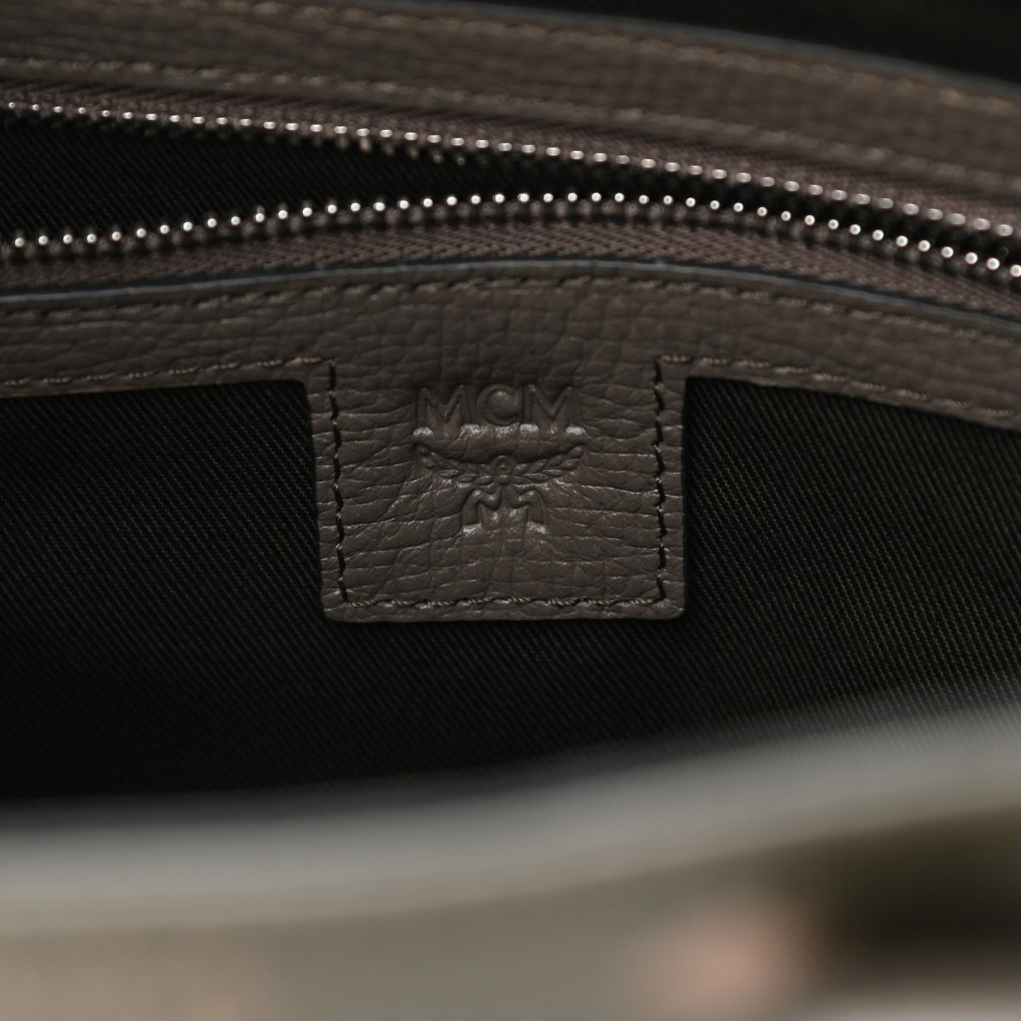 Visetos Small Portuna Tote Sea Turtle