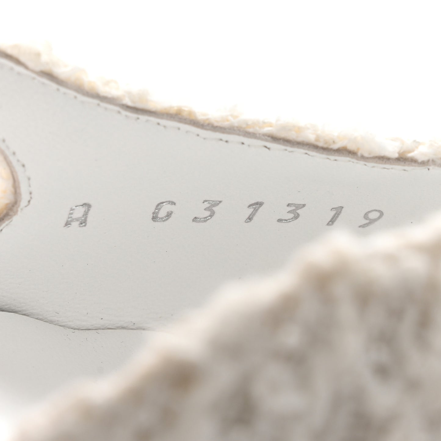 Tweed Grosgrain Toe CC Slingback Flat 37 White Black