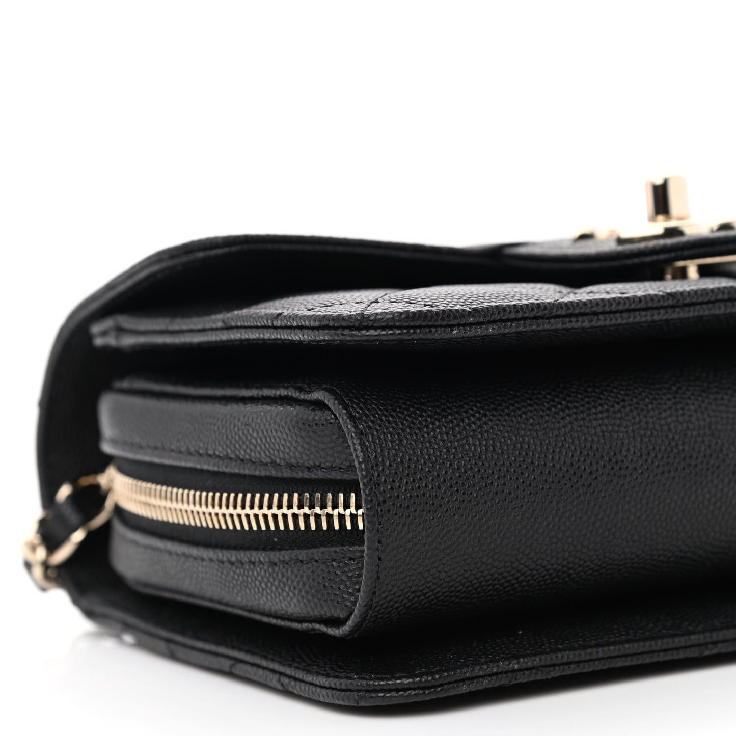 Caviar Quilted Like A Wallet Flap Black