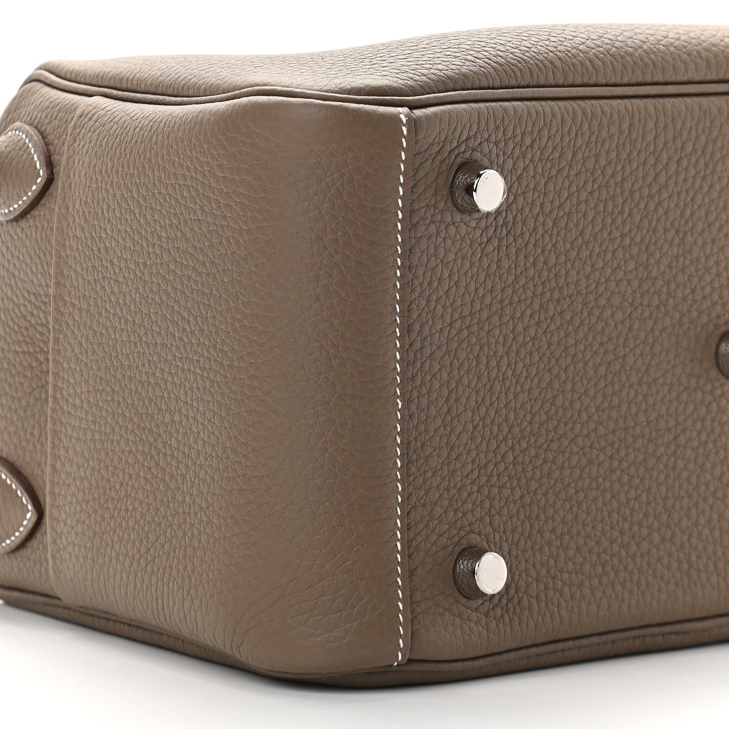 Hermes Taurillon Clemence Lindy 26 Etoupe 7 of 8