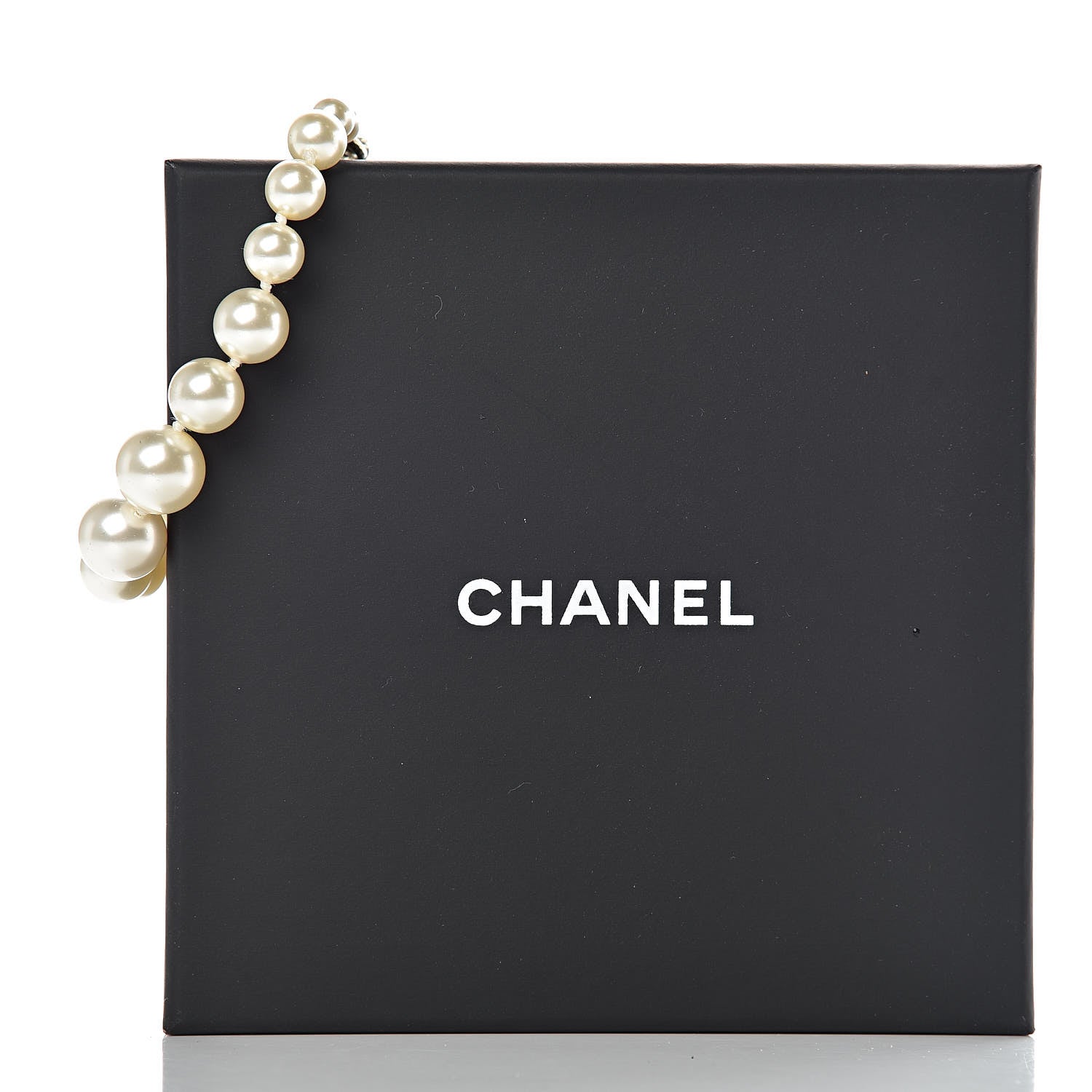 Chanel Crystal Pearl CC Bracelet Gold 5 of 5