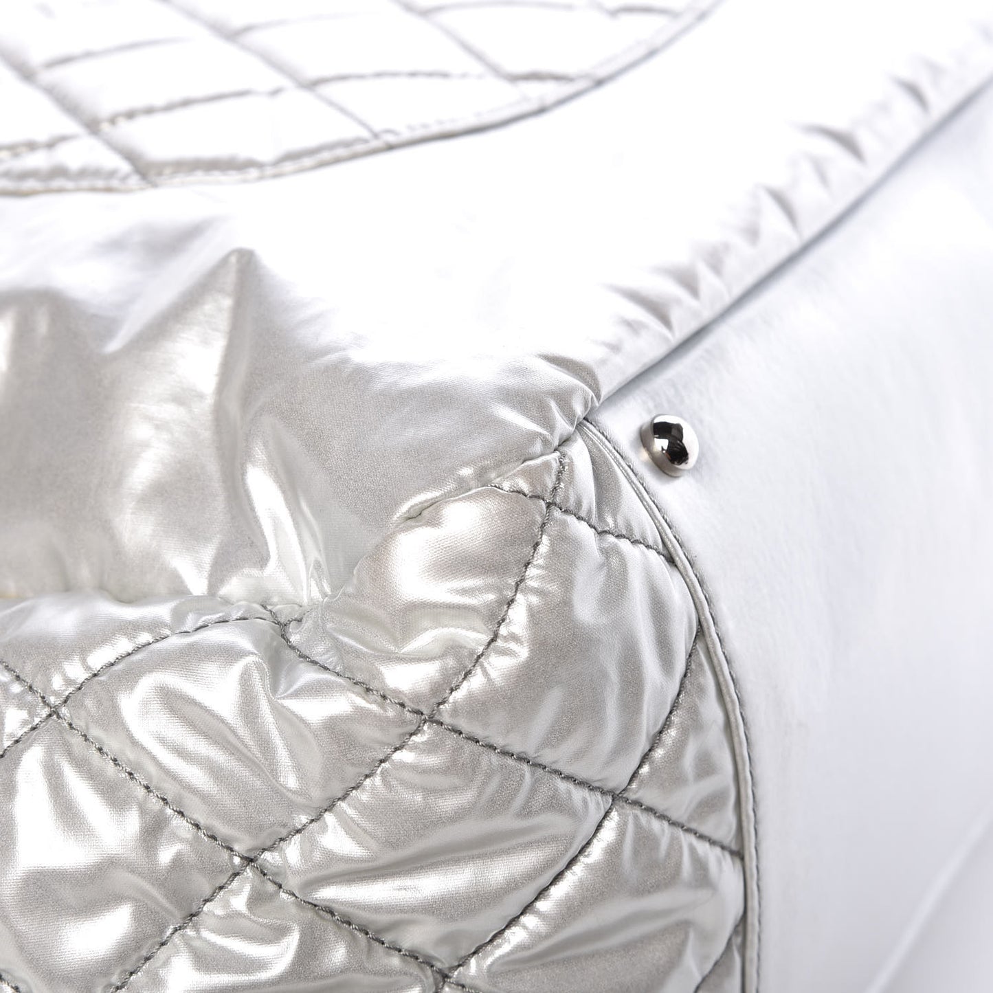 Vinyl Mohair Trimmed Accordion Arctic Polar Ice Flap Silver