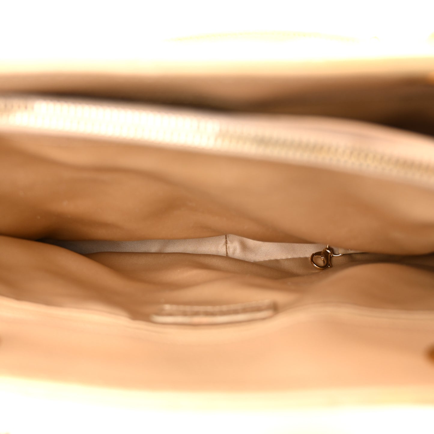 Caviar Quilted Grand Shopping Tote GST Beige Clair