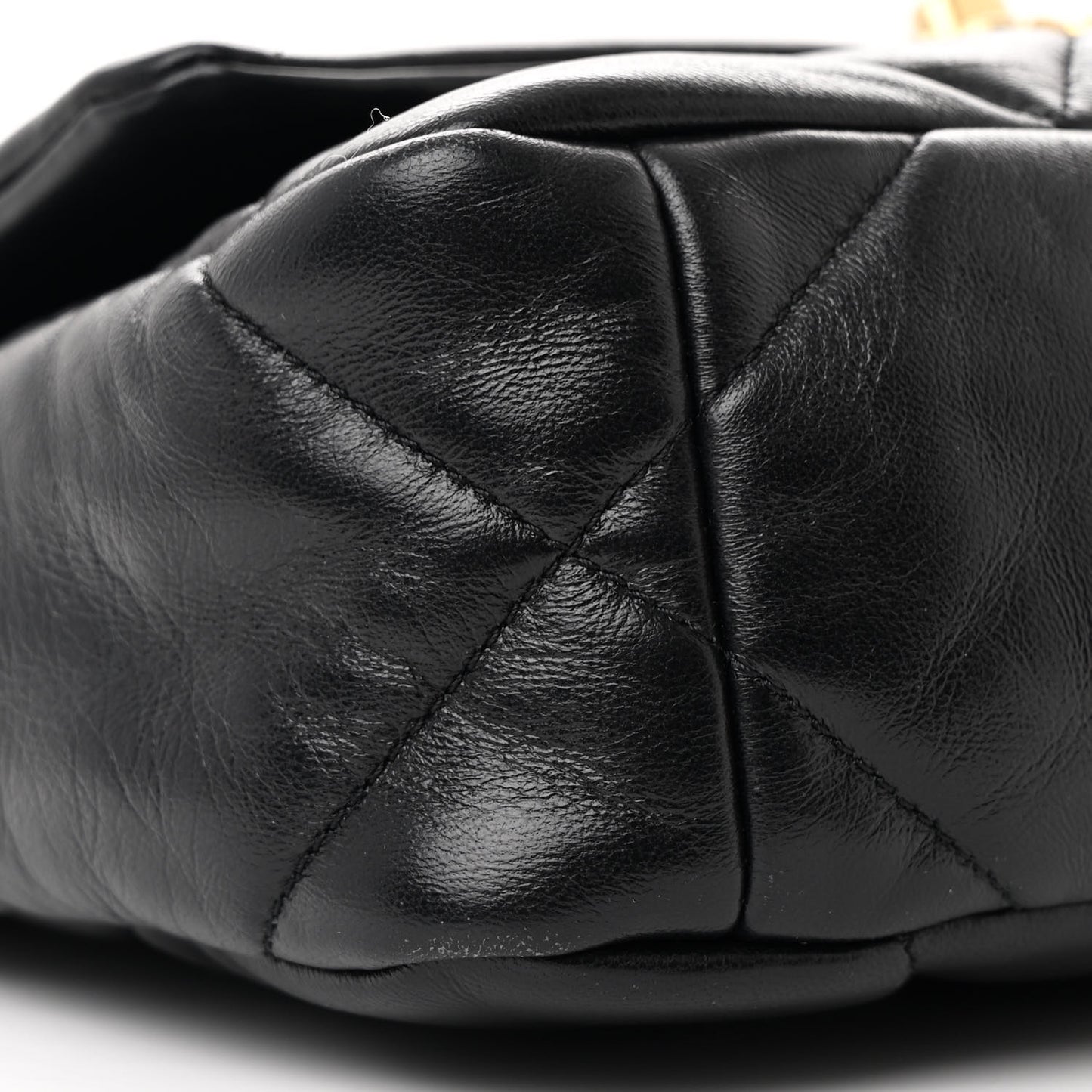 Lambskin Quilted Medium Chanel 19 Flap Black