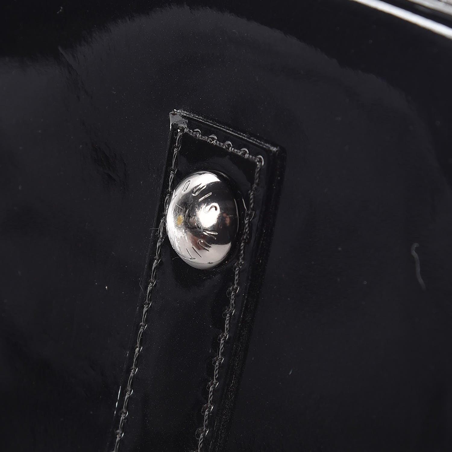 Louis Vuitton Vernis Alma GM Noir Magnetique 11 of 12