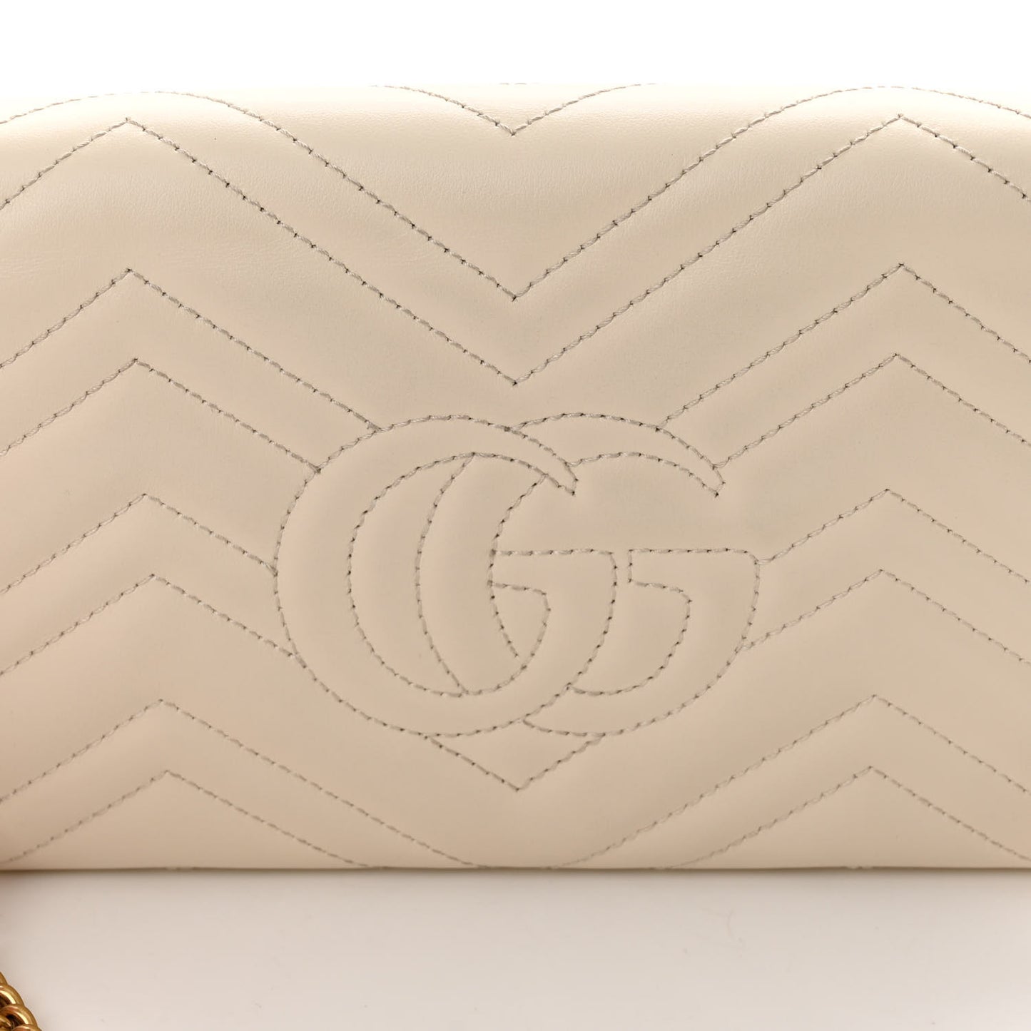 Calfskin Matelasse GG Marmont Chain Wallet Mystic White
