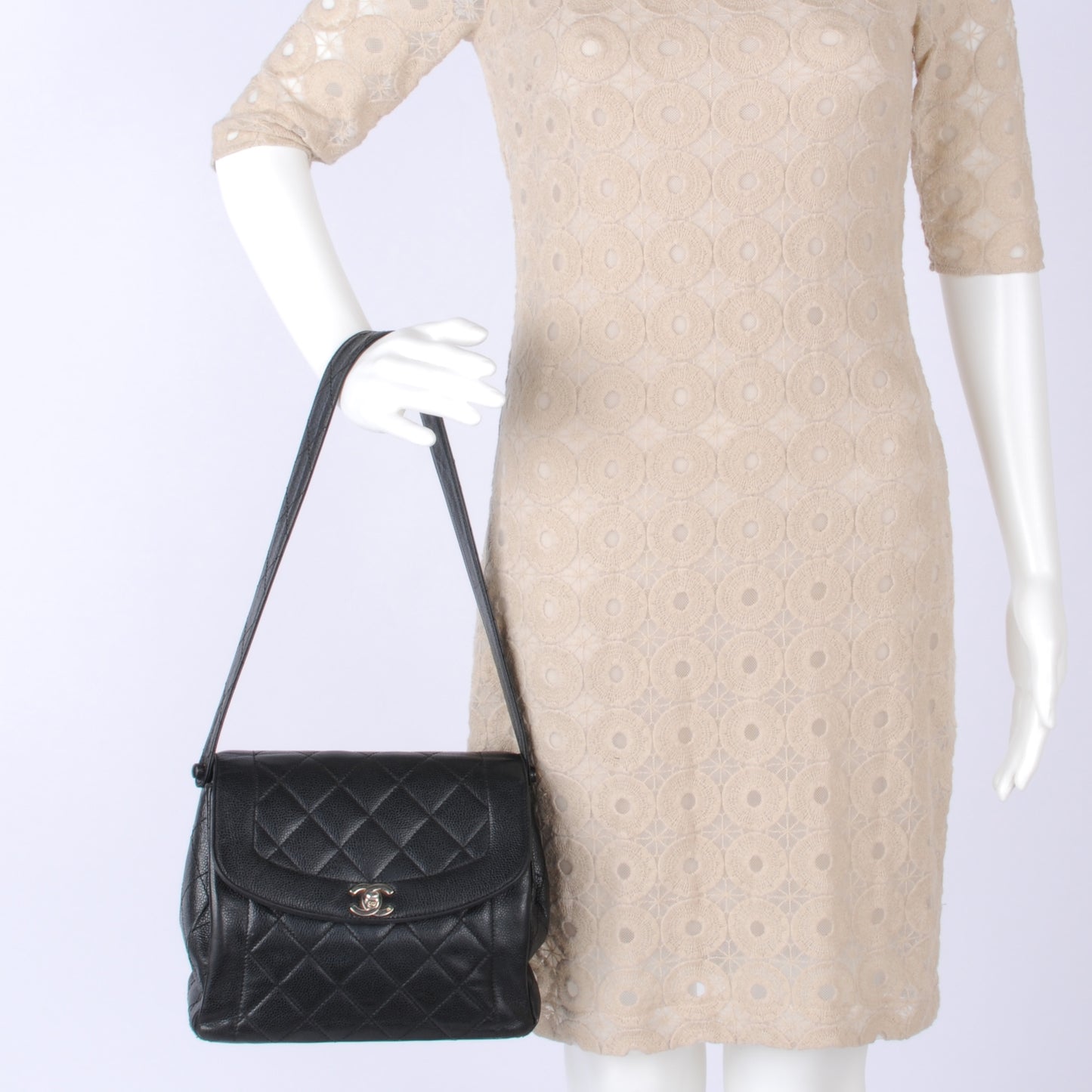 Caviar Quilted Shoulder Flap Bag Black